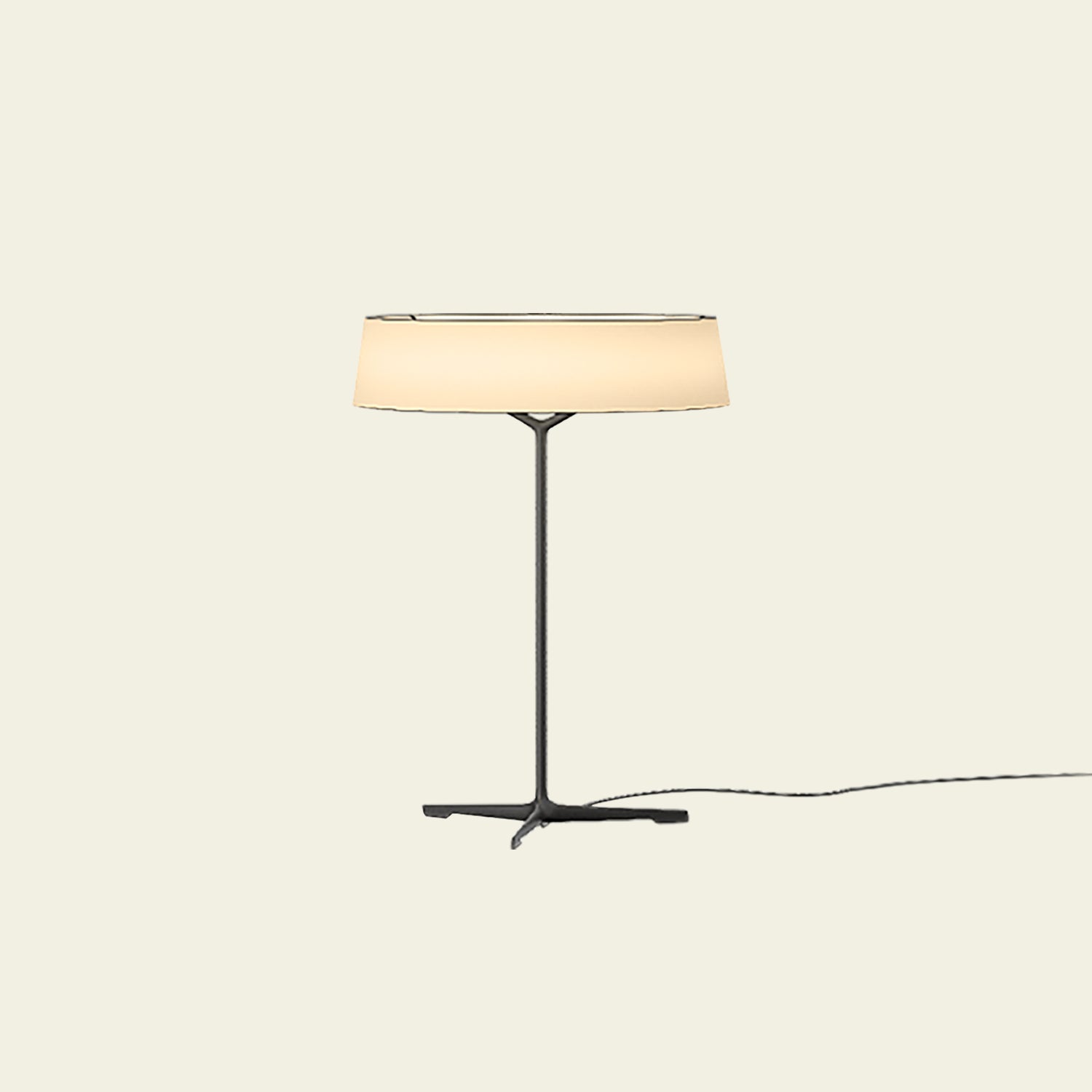 Dama Table Lamp