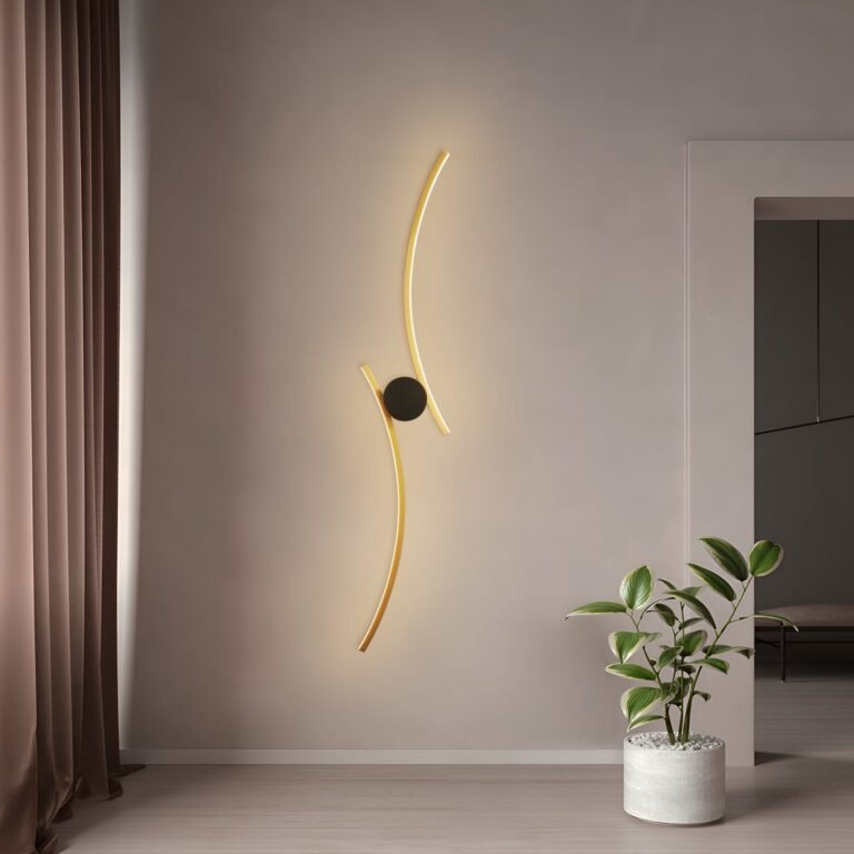 Coordinates_3_Brass_Wall_Lamp_Flos_0002