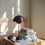 FLOWERPOT VP3 Table Lamp - Image 17