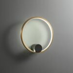 Holy_Brass_Wall_Lamp_Christinekroencke_0008