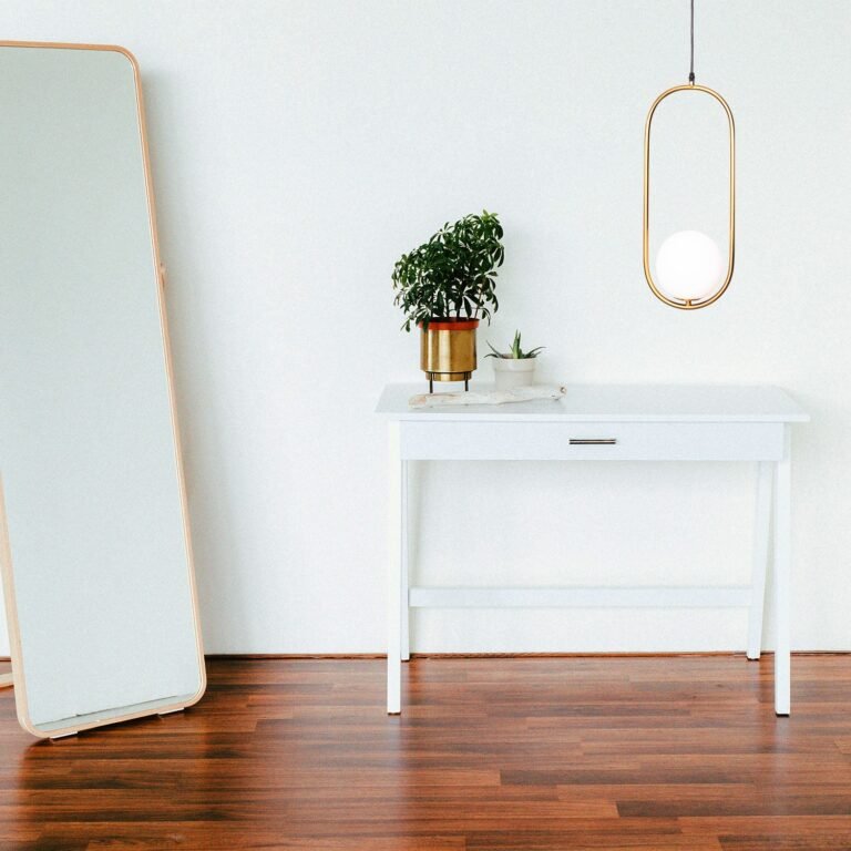 Mila_Pendant_Light_Matthew_McCormick_0002