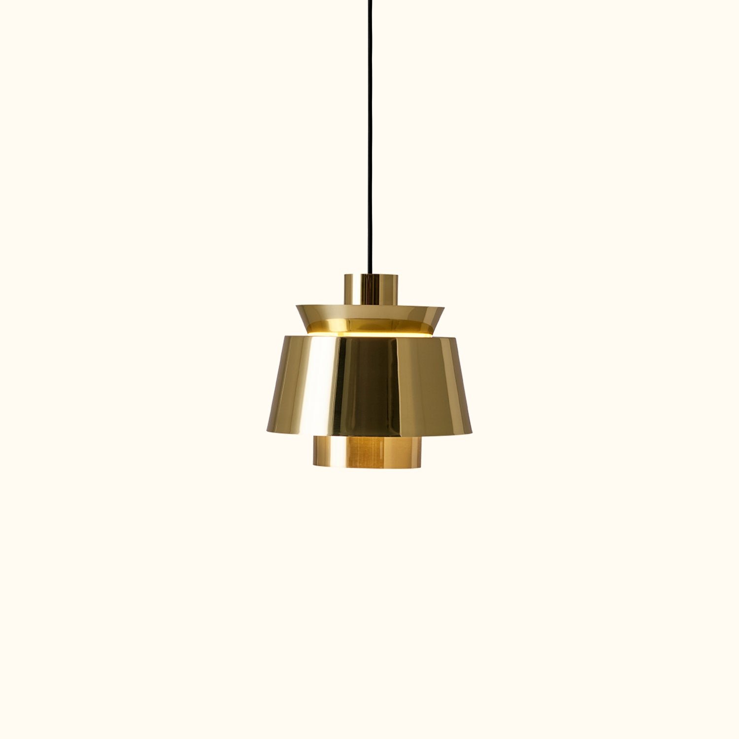 Utzon_JU1_Jorn_Utzon_1947_Pendant_Light_01_tinuse Utzon JU1 Pendant Light - Image 1