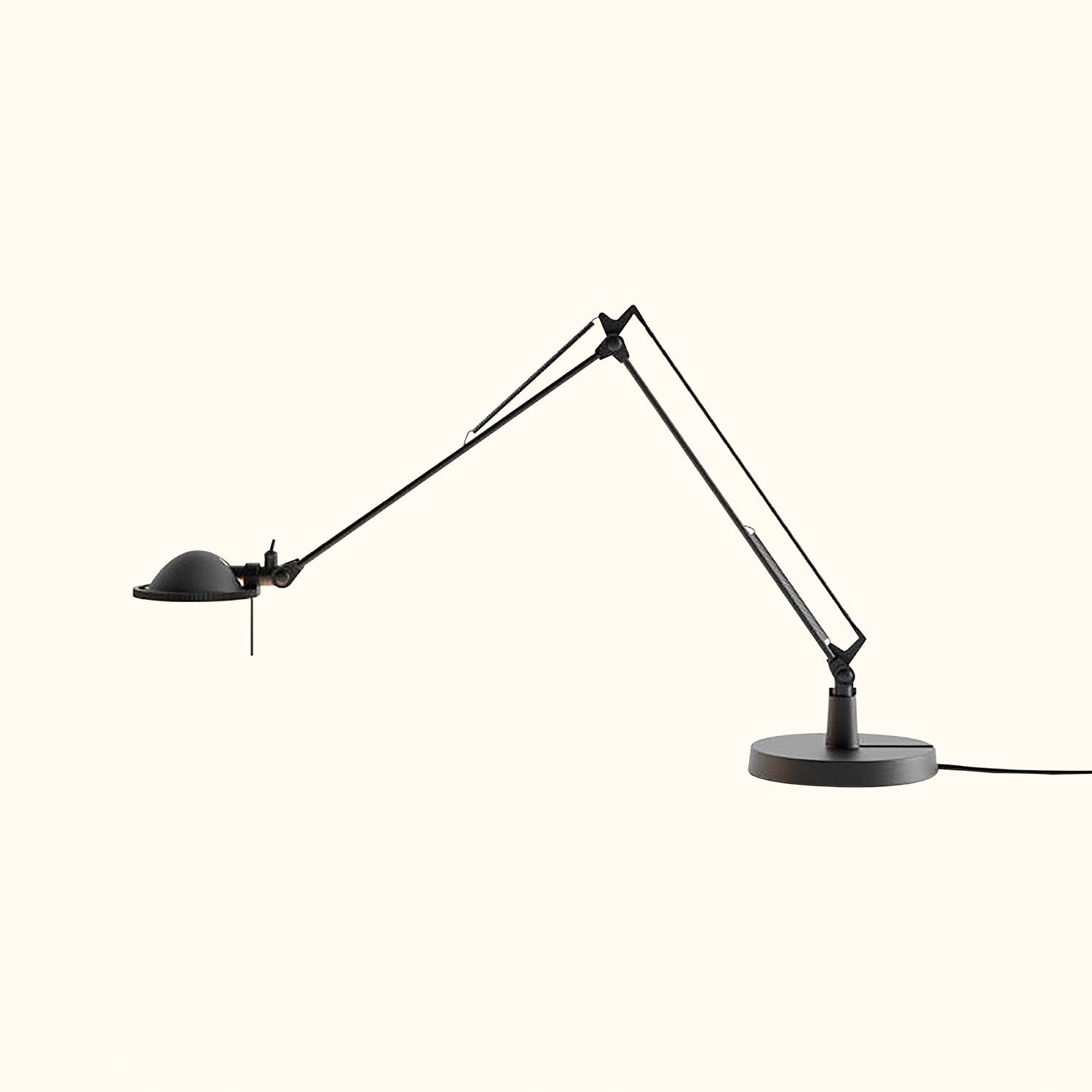 Berenice_Table_Lamp_01_tinuse Berenice Table Lamp - Image 1